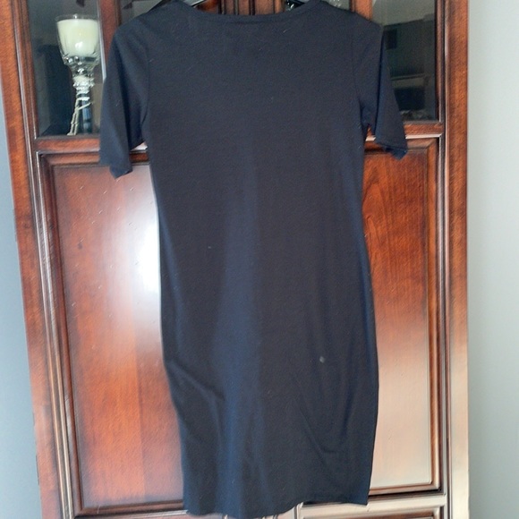 LuLaRoe Women’s Medium Black T-Shirt Dress - Picture 3 of 3